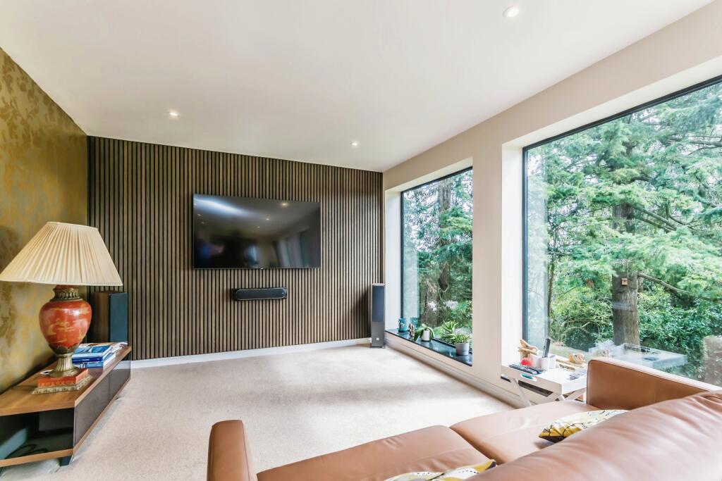 Additional image 5 of Bishops Walk, Croydon, Surrey, CR0