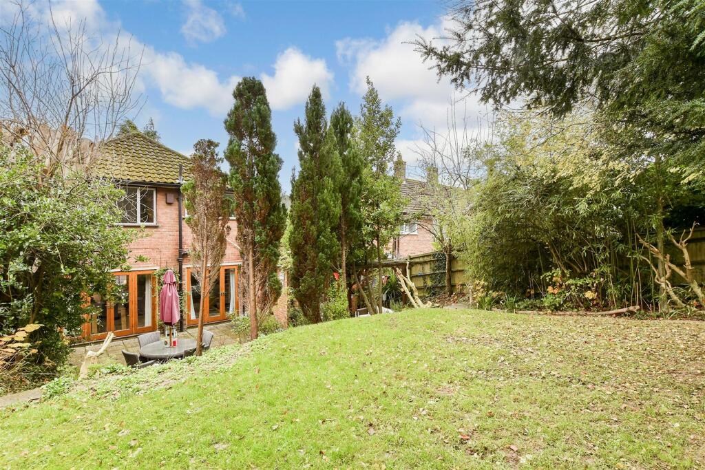 Additional image 15 of Mitchley Avenue, South Croydon, Surrey