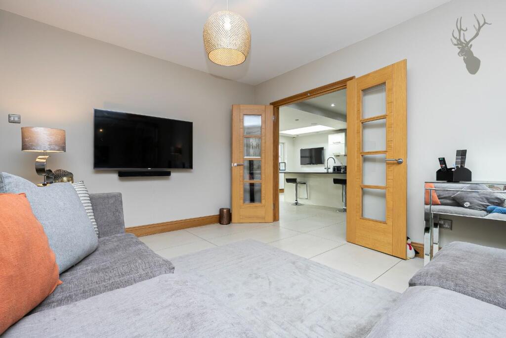 Additional image 6 of Dukes Avenue, Theydon Bois, Epping
