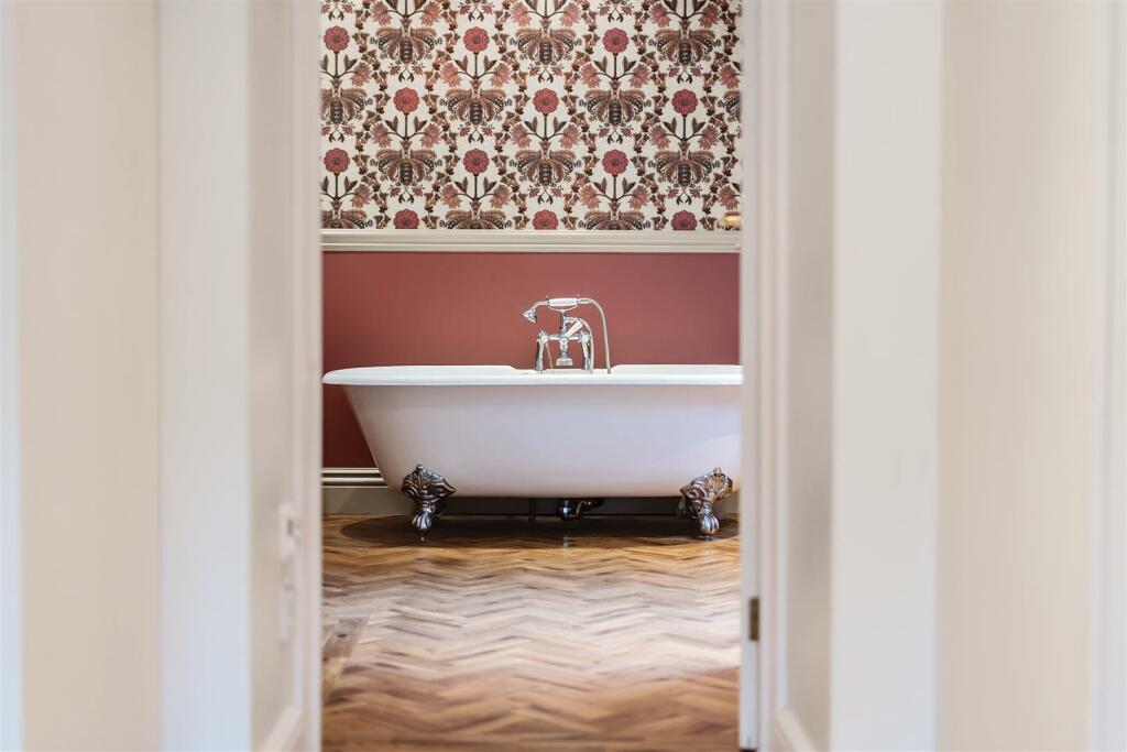 Additional image 24 of High Road, Chipstead, Coulsdon