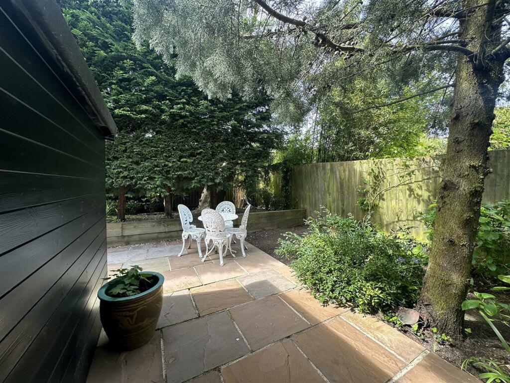 Additional image 34 of Priests Lane, Shenfield, Brentwood