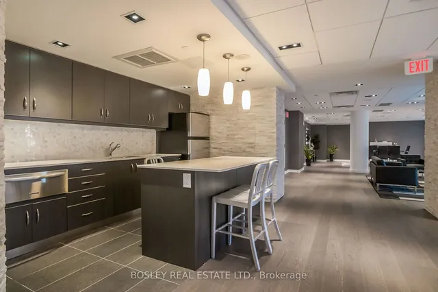 Additional image 23 of 5101 Dundas St Unit 608