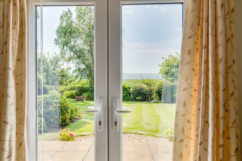 Additional image 7 of Manorial Road, Parkgate