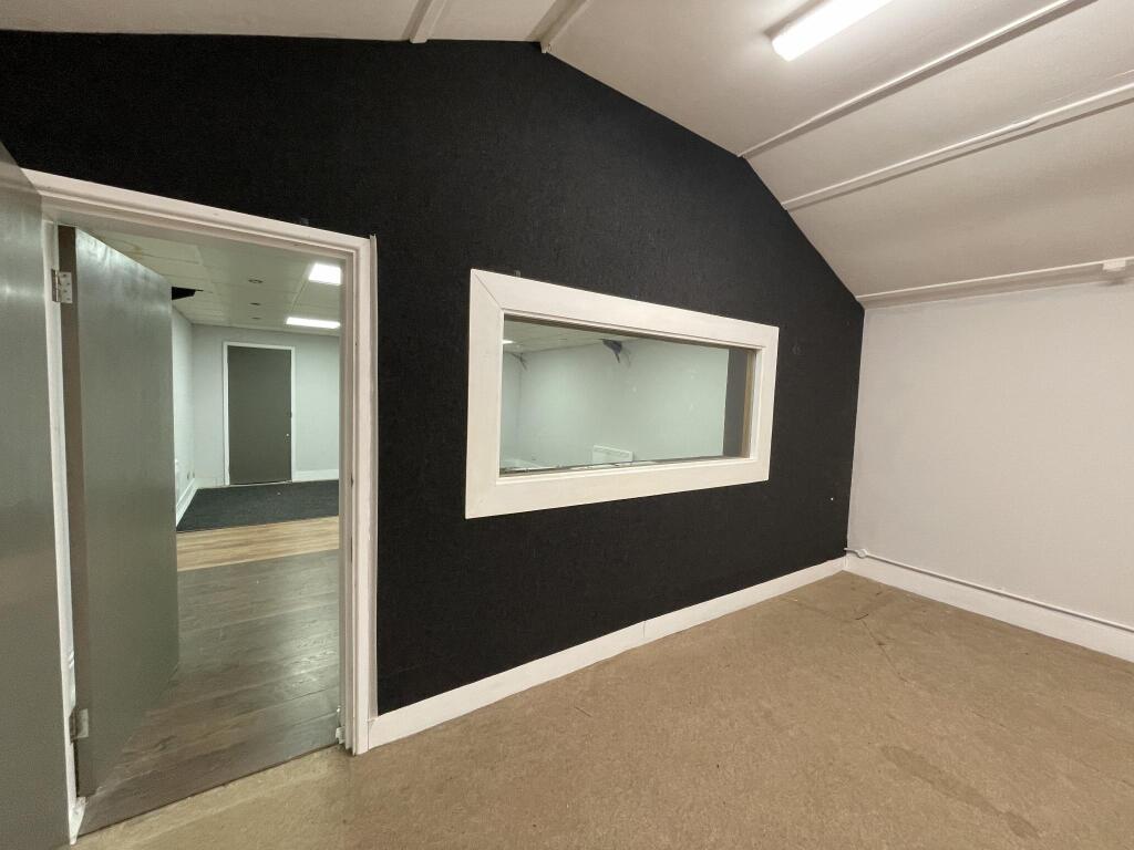 Additional image 10 of Ongar