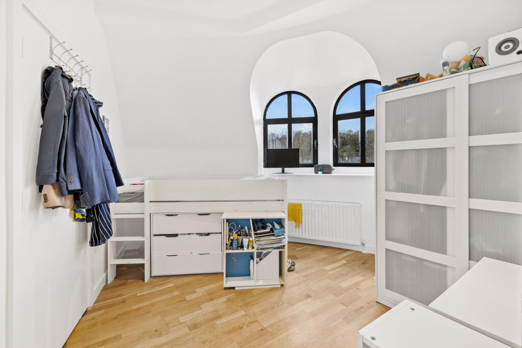 Additional image 9 of Ref: EL - Whyteleafe Hill, Whyteleafe, CR3 0FA