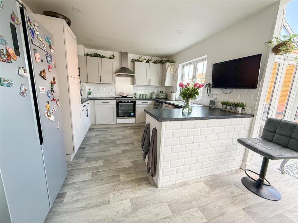 Additional image 4 of Woden Avenue, Stanway, Colchester