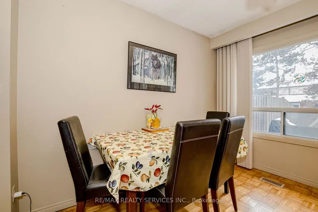 Additional image 9 of 4 Collins Cres