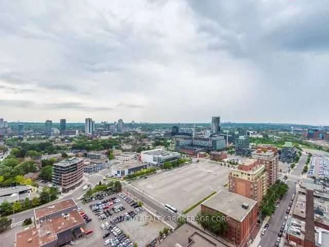 Additional image 18 of 33 Mill St Unit 2403