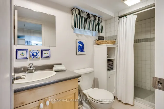 Additional image 21 of 220 Linsmore Cres