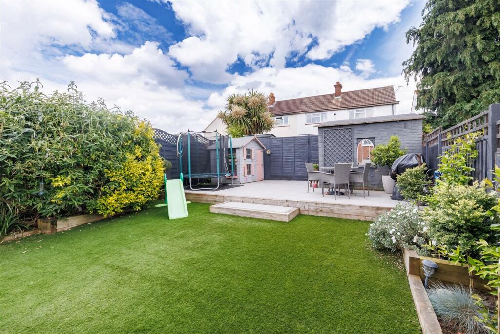 Additional image 3 of Beaconfield Way, Epping