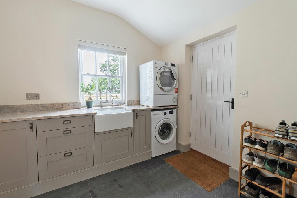 Additional image 9 of Wakes Hall, Wakes Hall Lane, Belchamp St Paul, Essex CO10 8LA