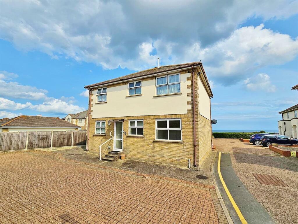 Additional image 17 of Seaview Heights, Walton On The Naze