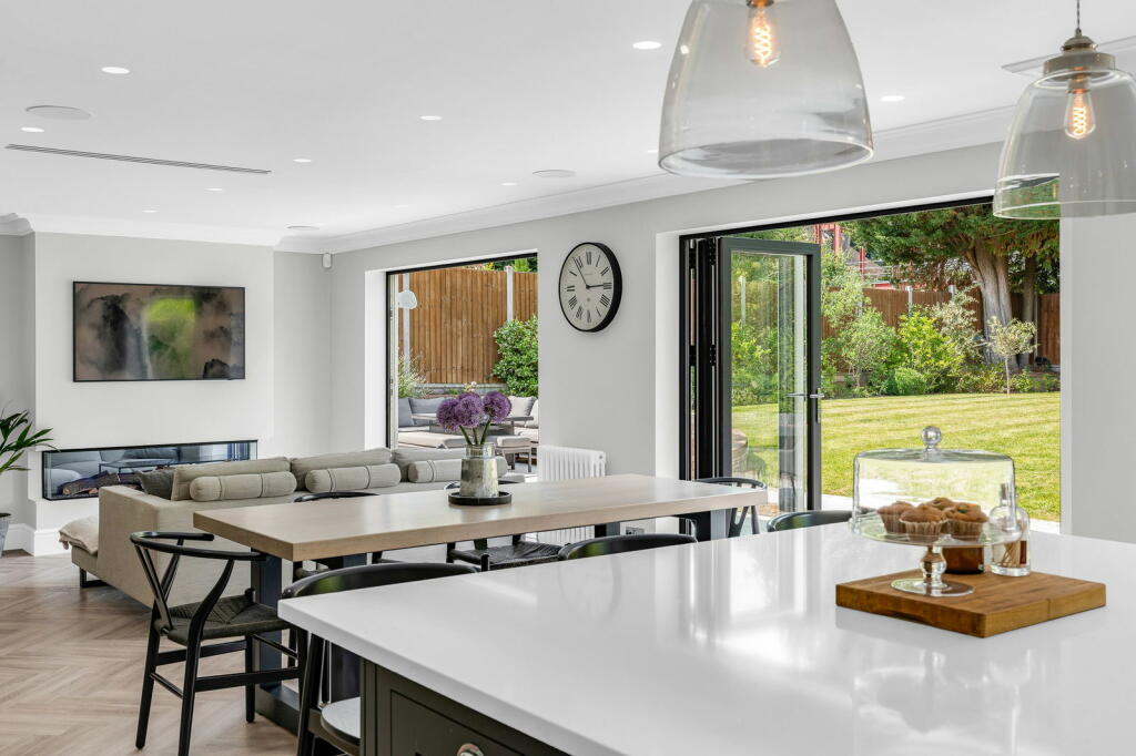 Additional image 18 of Longaford Way, Hutton Mount, Brentwood, CM13 2LT