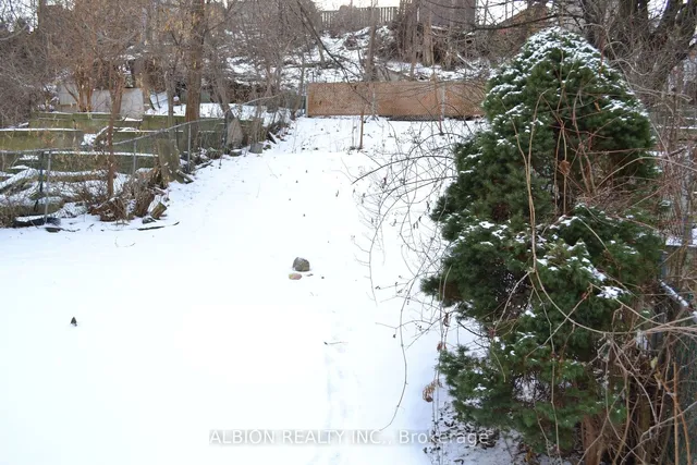 Additional image 6 of 11 Rochdale Ave