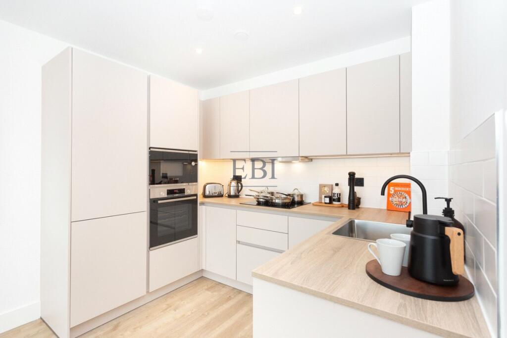 Additional image 4 of London Square Croydon, 6-44 Station Road, Croydon, CR0