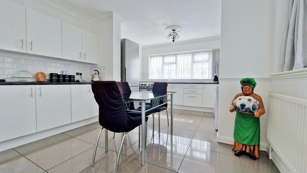 Additional image 5 of Kirby Road, Walton On The Naze