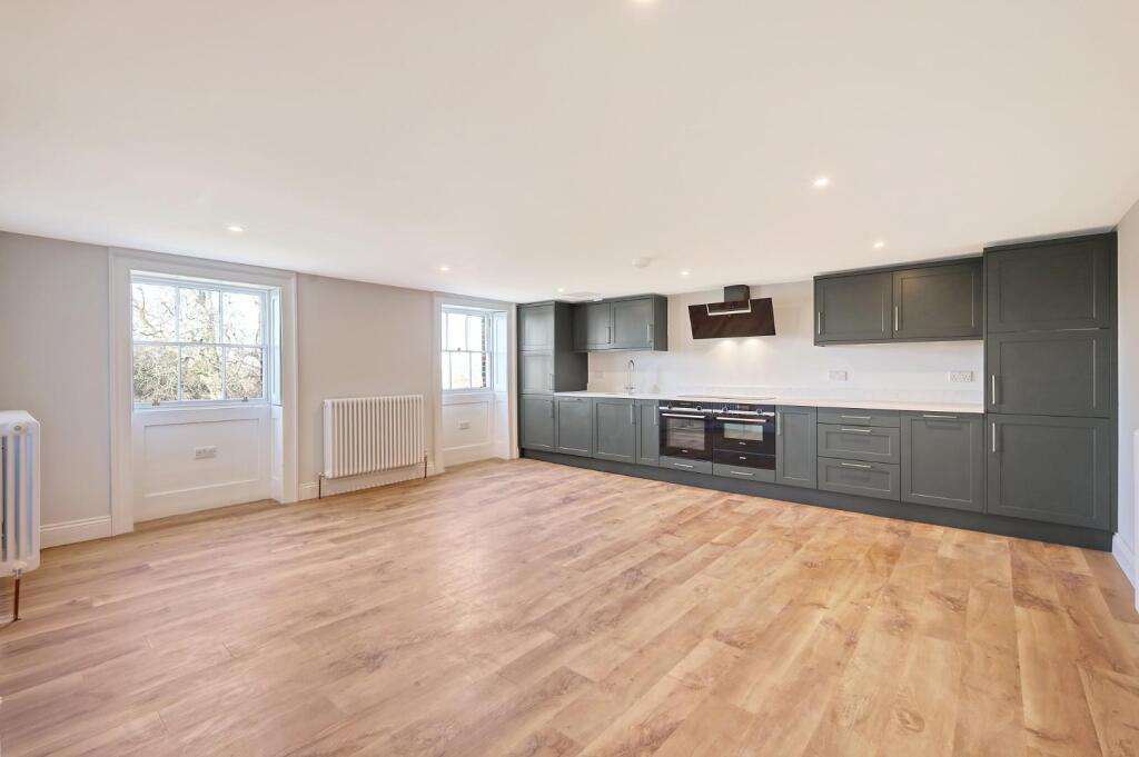 Additional image 2 of Brizes Park, Kelvedon Hatch