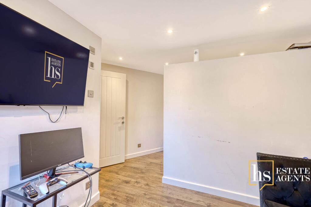 Additional image 9 of Crow Green Lane, Brentwood