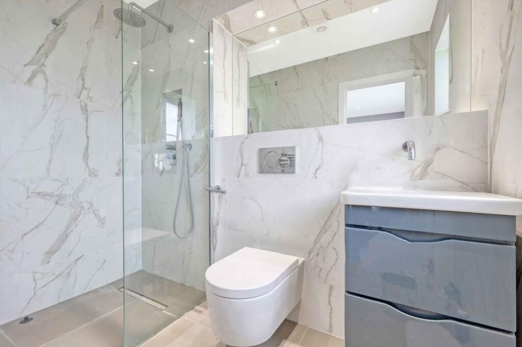 Additional image 19 of Little Ridings Lane, Ingatestone, CM4