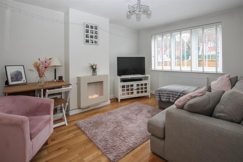 Additional image 11 of Hawthorn Avenue, Brentwood