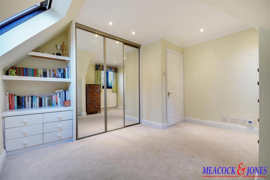 Additional image 20 of Challacombe Close, Hutton Mount, Brentwood