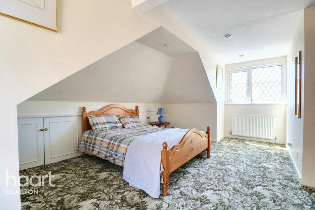 Additional image 15 of Marine Parade East, Clacton-On-Sea