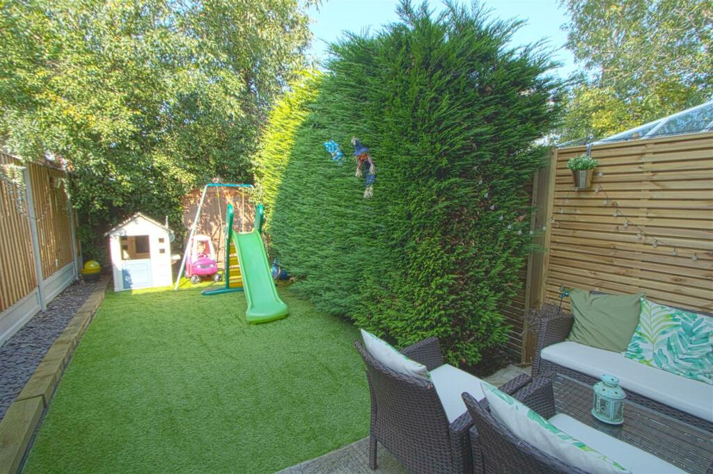 Additional image 12 of Harebell Close, Billericay