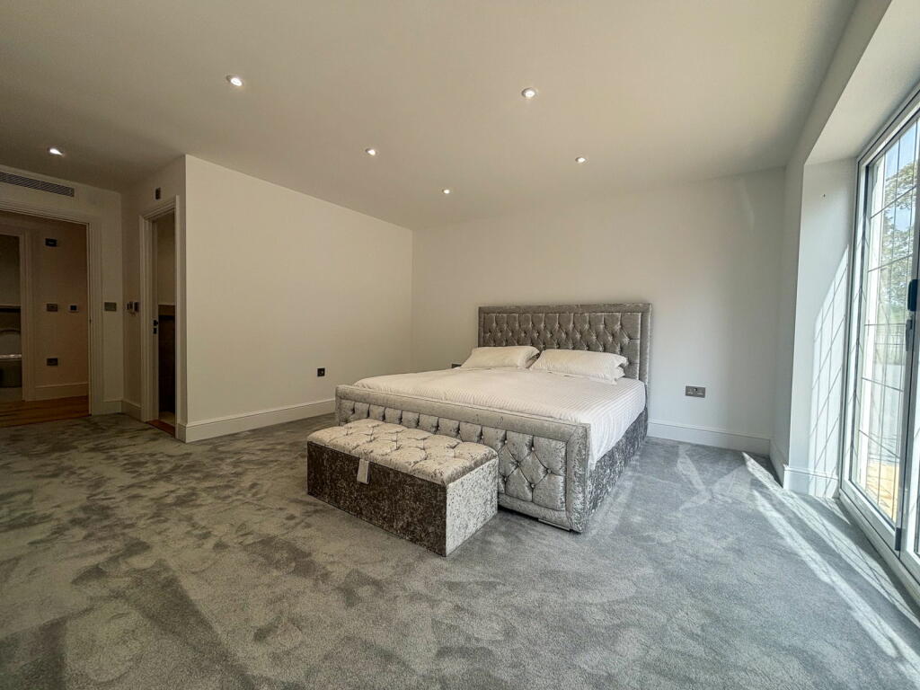 Additional image 15 of The Sheas, 41 Shenfield Road