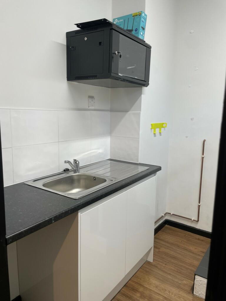 Additional image 5 of 140 Hutton Road, Shenfield, CM15