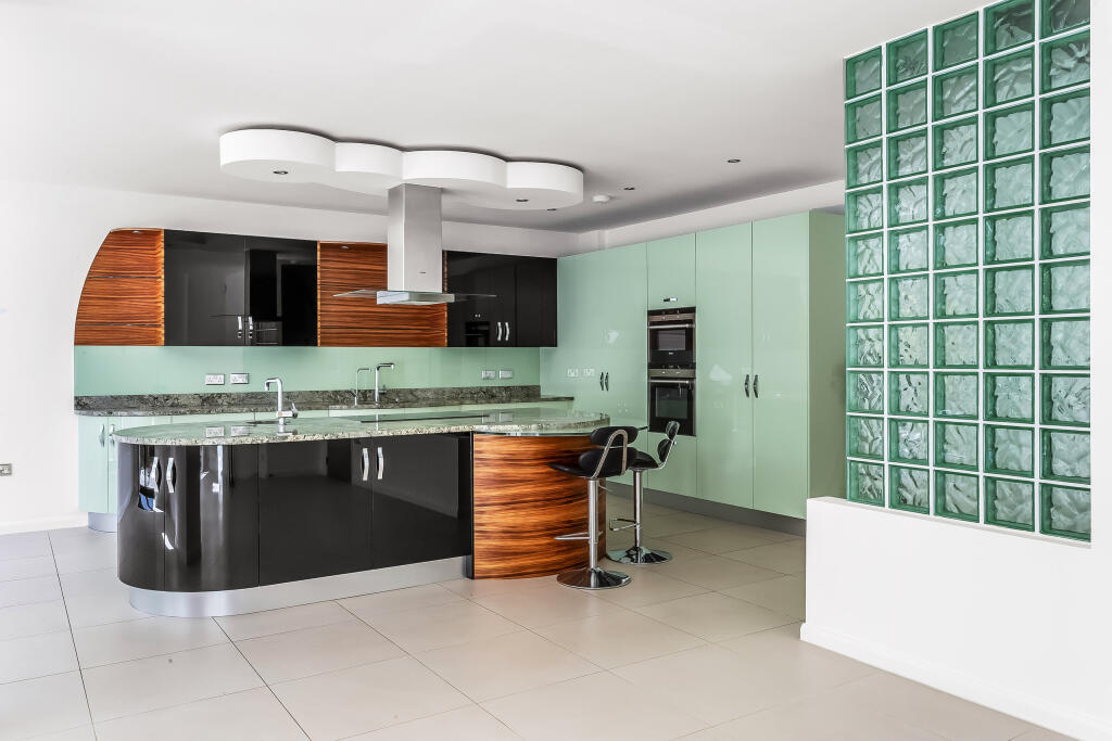 Additional image 19 of Westhall Road, Warlingham, Surrey