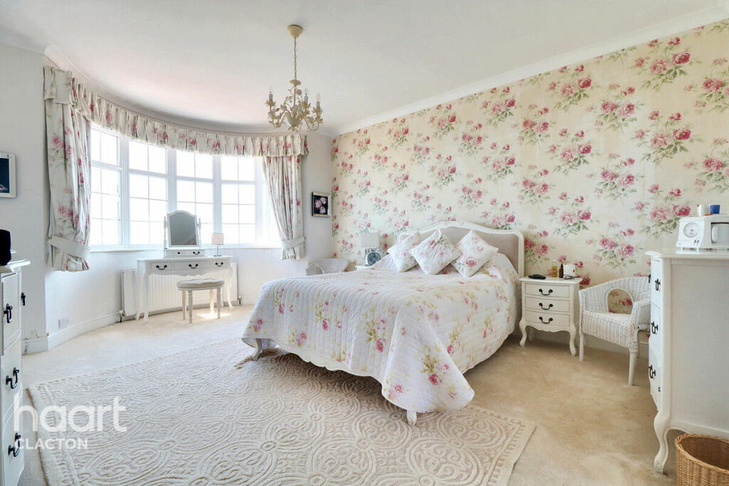 Additional image 16 of Marine Parade East, Clacton-On-Sea