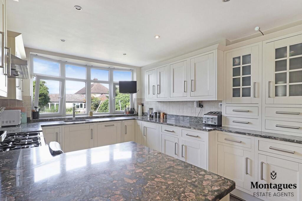 Additional image 8 of Vicarage Lane, North Weald, CM16