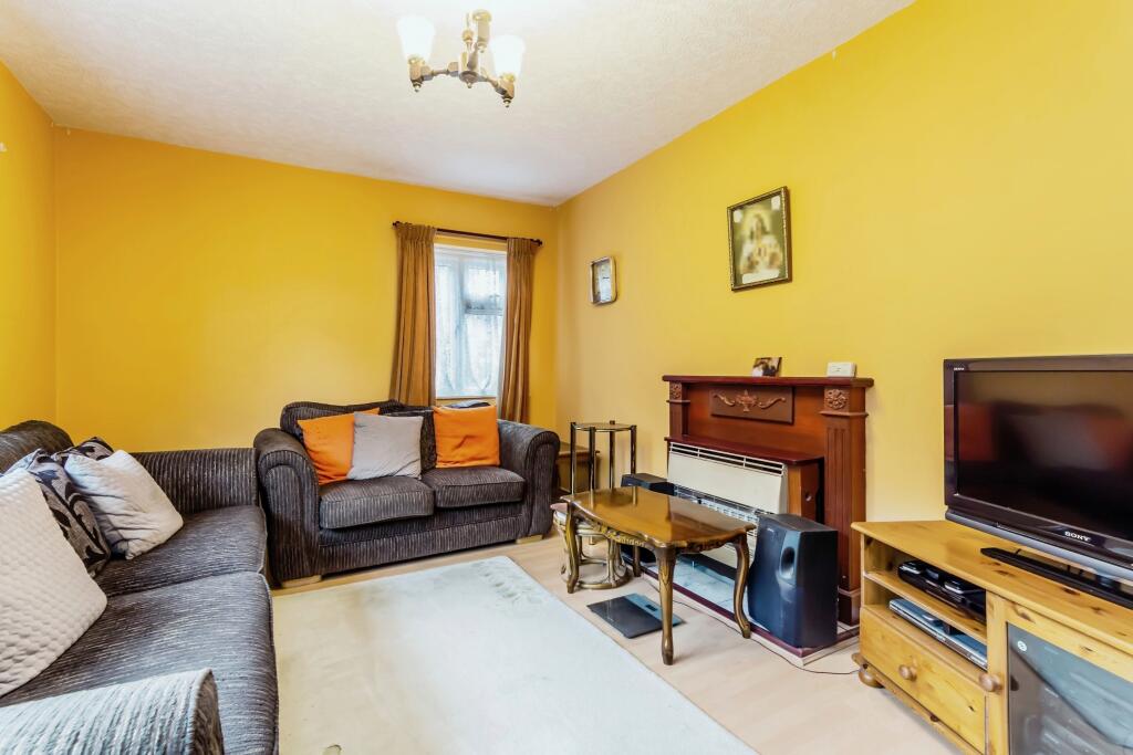 Additional image 15 of Lynwood Avenue, Coulsdon, CR5