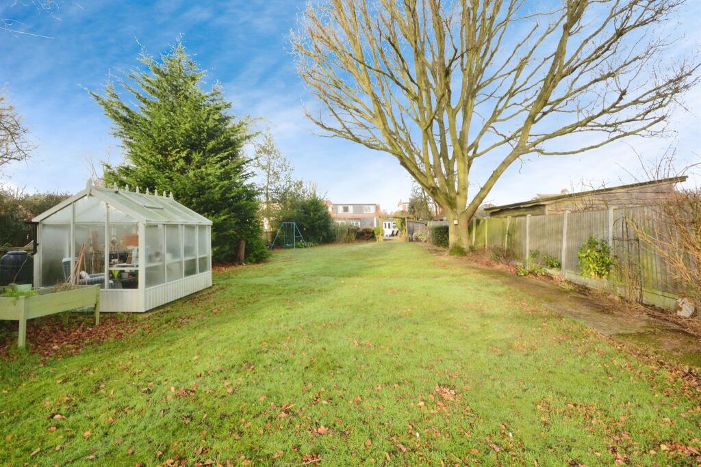Additional image 17 of Deal Tree Bungalows, Doddinghurst, Brentwood