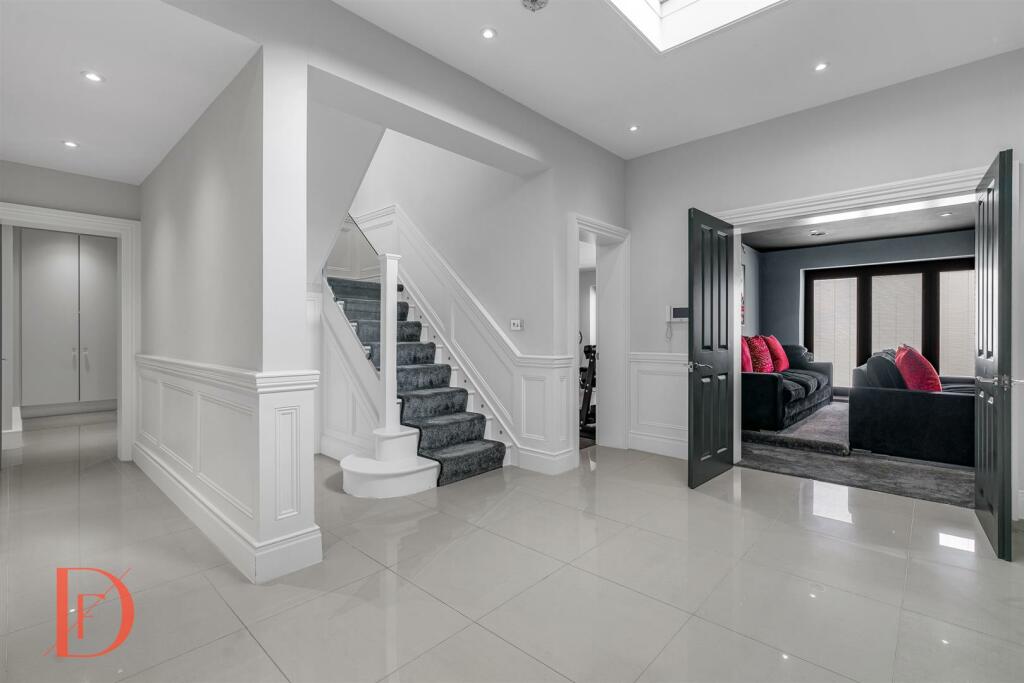 Additional image 19 of Coopersale Lane, Theydon Bois