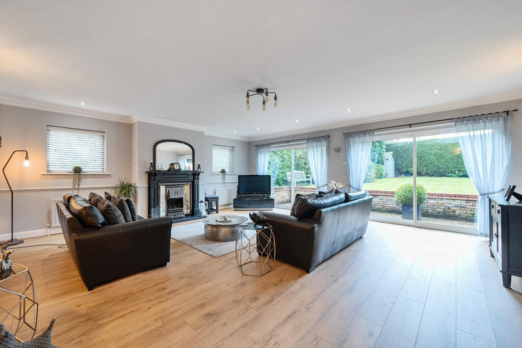 Additional image 25 of Chaldon Common Road, Caterham, CR3