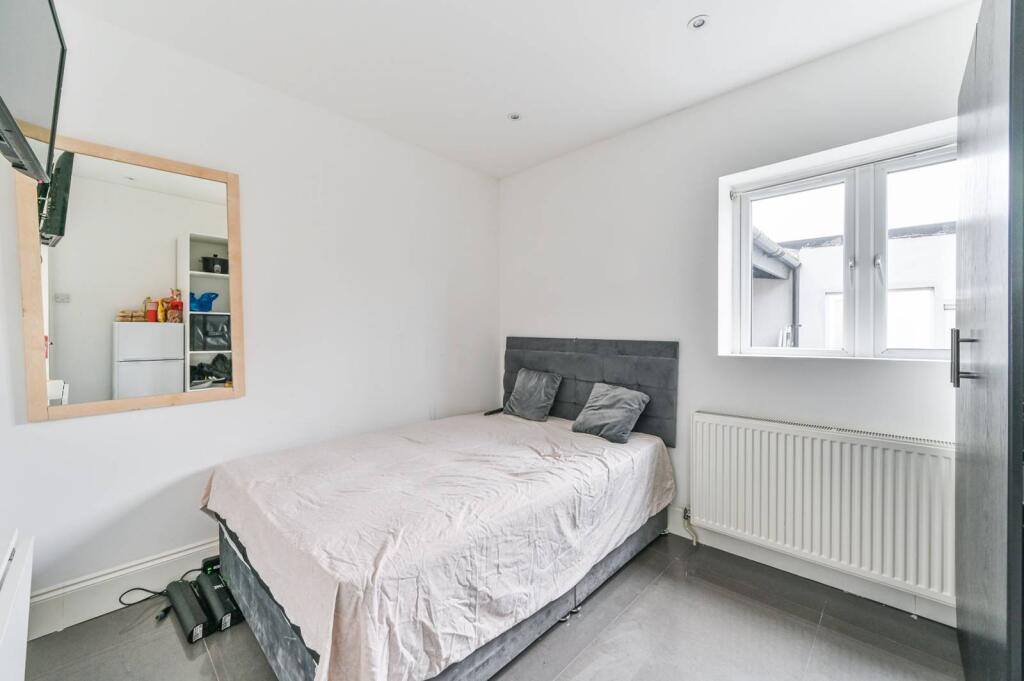 Additional image 7 of Harcourt Road, Croydon, Thornton Heath, CR7