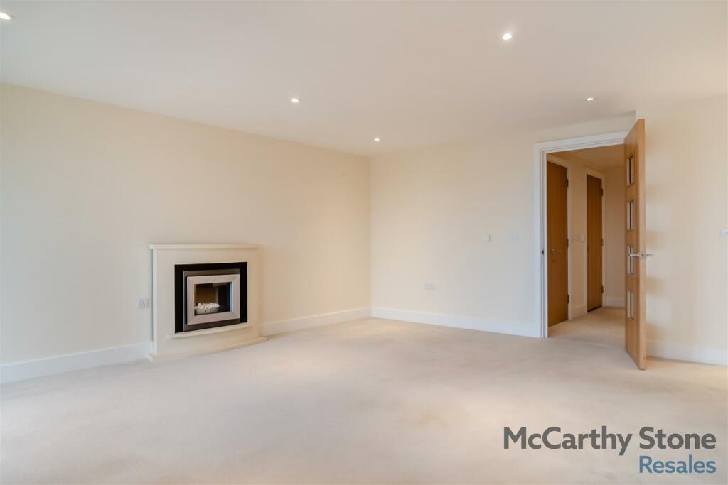 Additional image 5 of Hadleigh Road, Frinton-On-Sea