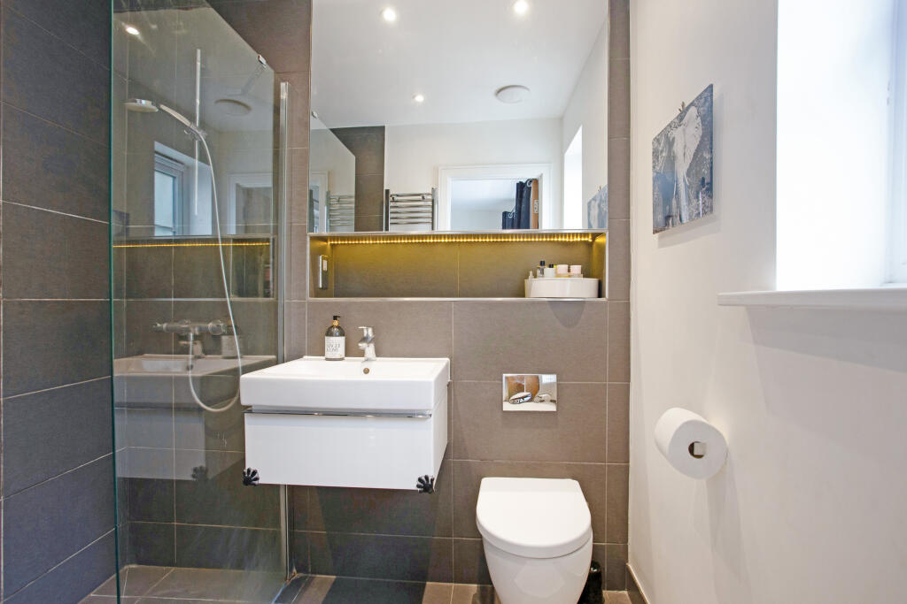 Additional image 11 of Oakgrove, Caterham, CR3