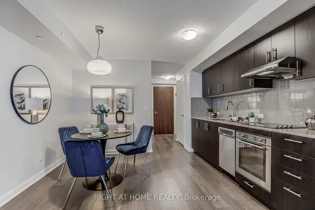 Additional image 11 of 255 Village Green Sq Unit 2601