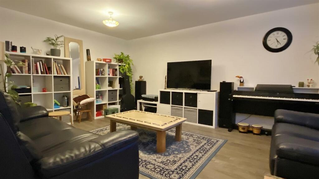 Additional image 6 of Honeypot Way, Walton On The Naze