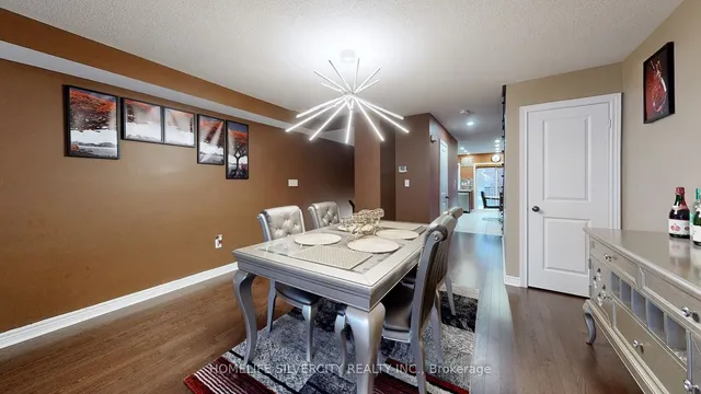 Additional image 22 of 41 Padbury Tr