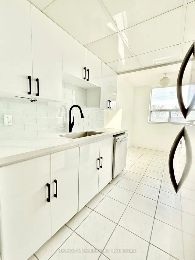 Additional image 5 of 3 Lisa St Unit 312