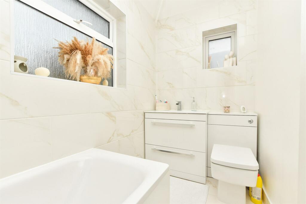 Additional image 8 of Brighton Road, Hooley, Coulsdon, Surrey