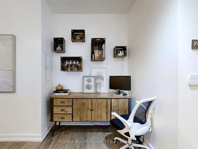 Additional image 24 of 29 Singer Crt Unit Ph07