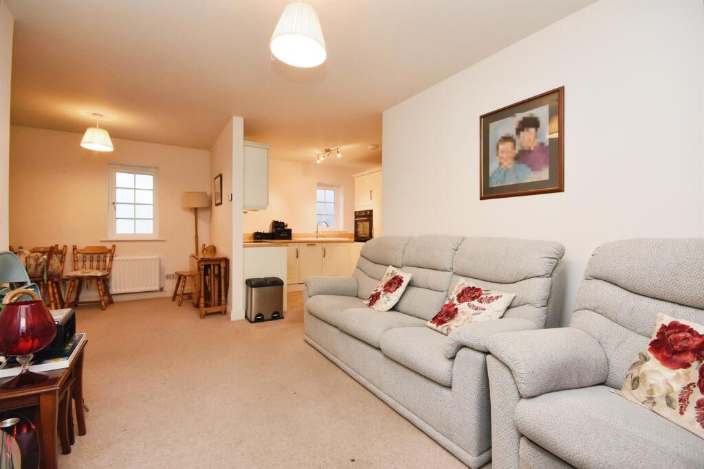 Additional image 4 of Dame Mary Walk, Halstead