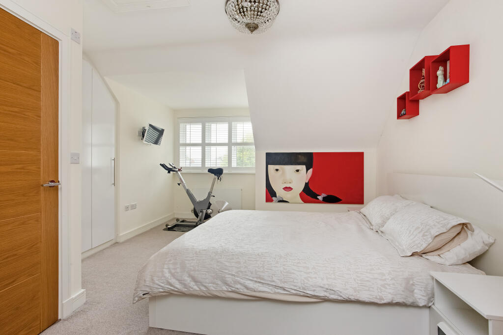 Additional image 6 of Oakgrove, Caterham, CR3