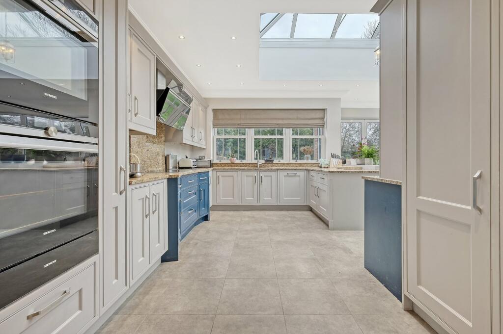 Additional image 13 of Park Lane, Ramsden Heath, Billericay, Essex