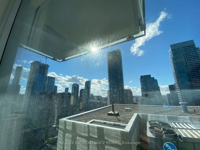 Additional image 20 of 28 Wellesley St Unit 2601