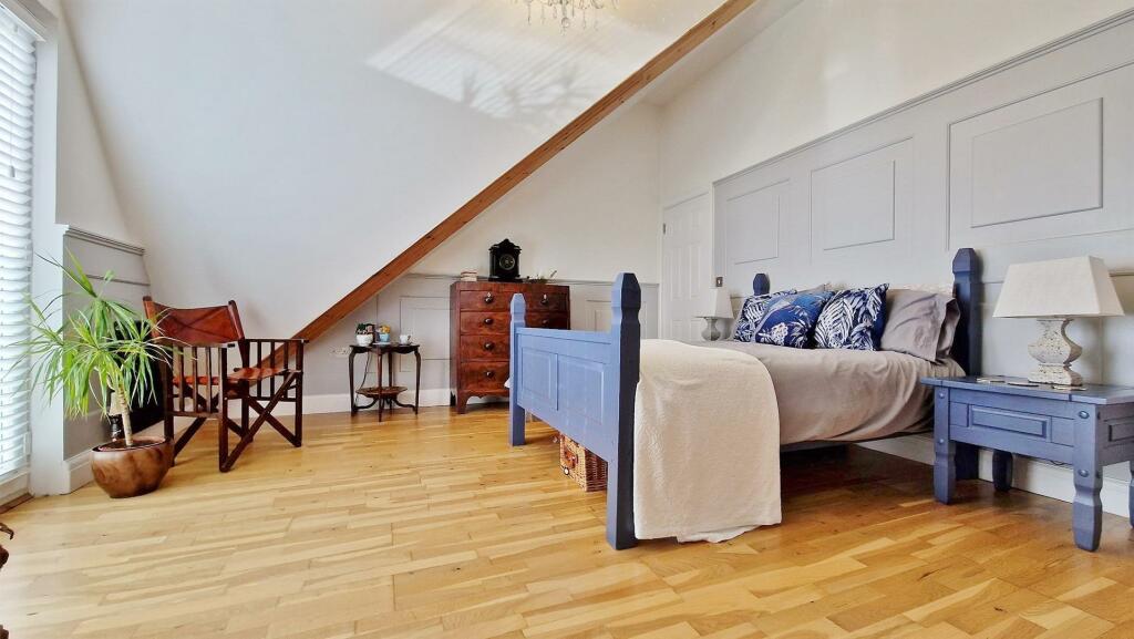 Additional image 31 of The Beach House, Green Lane, Walton On The Naze